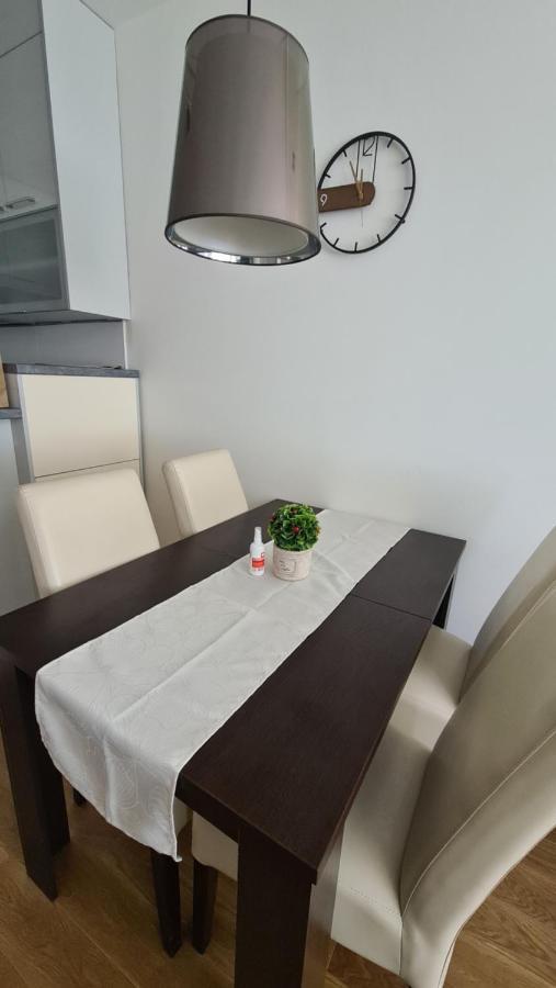 West 65 Apartment เบลเกรด ภายนอก รูปภาพ